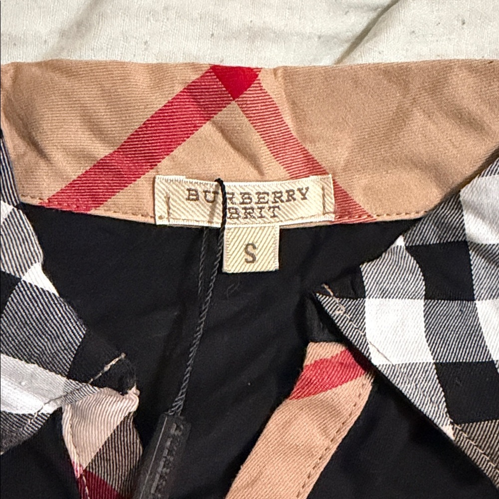 Burberry Black Short Sleeve Polo with Heritage Check Trim - Picture 2 of 4
